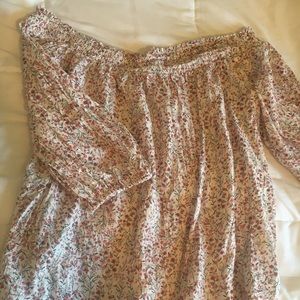 Floral Off-the-shoulders Top